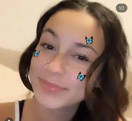 Willow Jade OnlyFans Nacktbilder