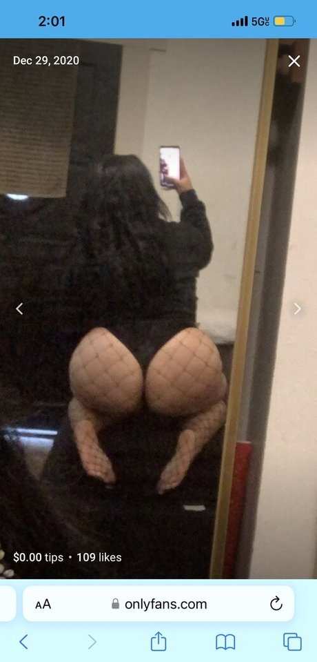 MamiLeslie OnlyFans Leaks