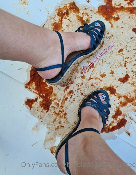 barbiedollfeetxoxofree OnlyFans Bilder