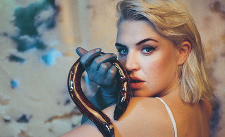 Self Esteem OnlyFans Pornografie