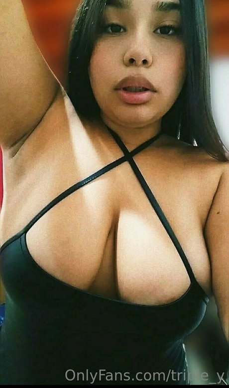 triple y OnlyFans Arsch Leak