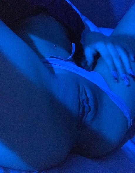 Rochiii222 OnlyFans-Fotos