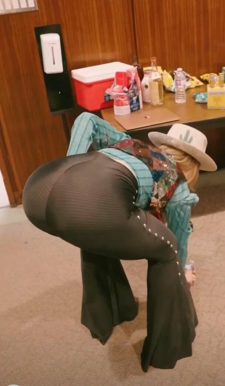 Lainey Wilson OnlyFans Nackt Leak