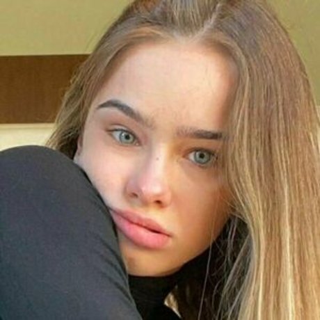 candy4985 OnlyFans geleakter Pornografie