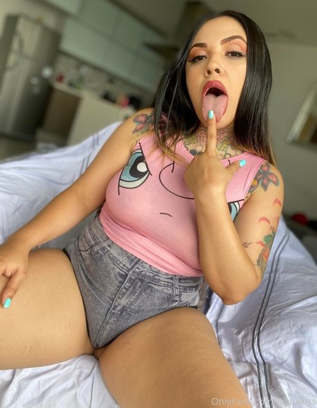 laynakiss OnlyFans-Leak
