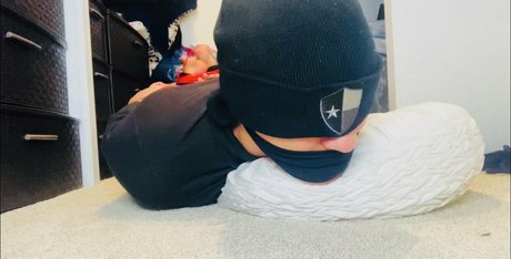 mixedbondageboy OnlyFans geleakte Pornografie