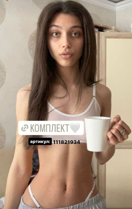 elf__ia OnlyFans nackt