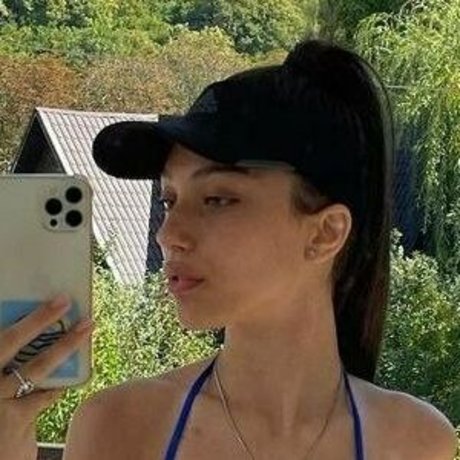 elf__ia Titten OnlyFans