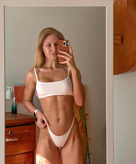 Sofya Petrushina Kostenlose OnlyFans-Pornos