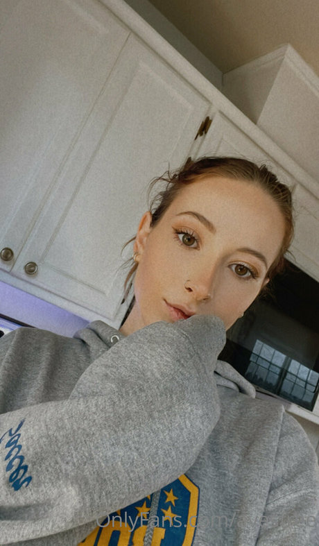 Avesfree OnlyFans geleakte Bilder