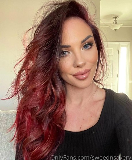 sweednsavery OnlyFans nackte Brüste