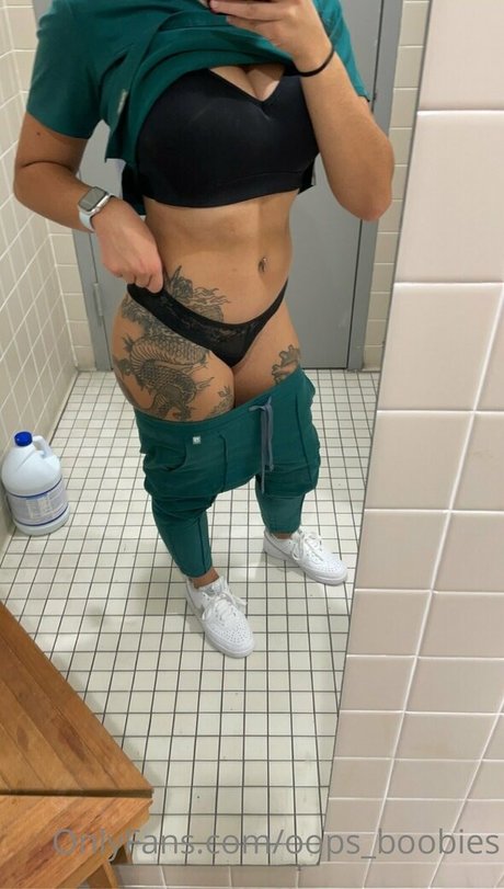 oops boobies Füße OnlyFans