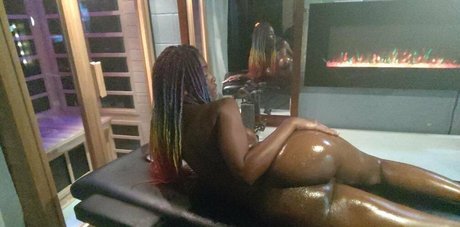 ms red77 Porn OnlyFans Leaks