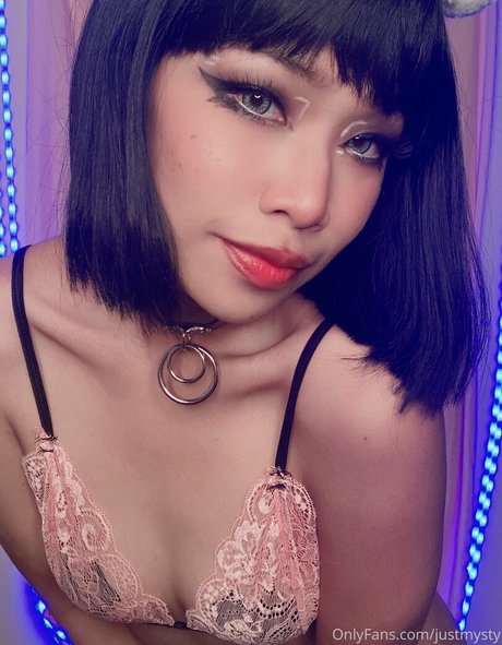 justmysty Leaks von OnlyFans