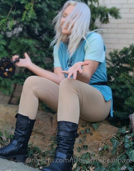 realprincesstiabeanie OnlyFans-Bilder