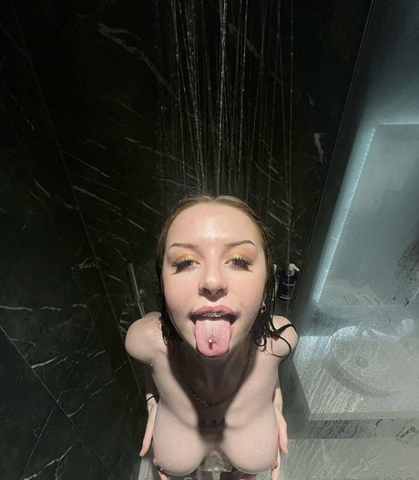 sophieking8008 OnlyFans Bilder