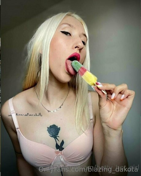 blazing dakota OnlyFans Leaks