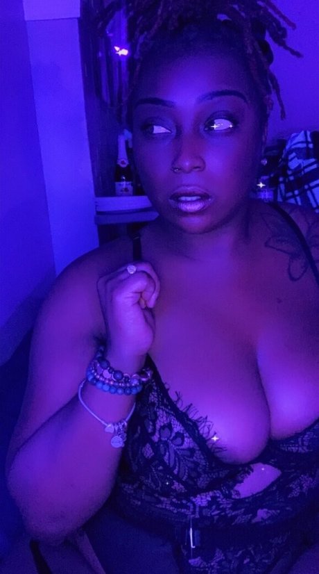 mzstrawberryhenny Nackt OnlyFans