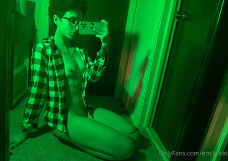 emily kat Leak von OnlyFans Pornografie