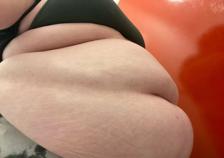 growing piggy1305 Brüste OnlyFans