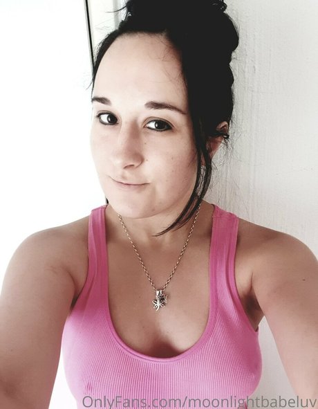 moonlightbabeluv Leak von OnlyFans