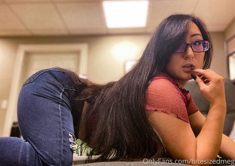 Bitesizedmeg XXX Leak OnlyFans