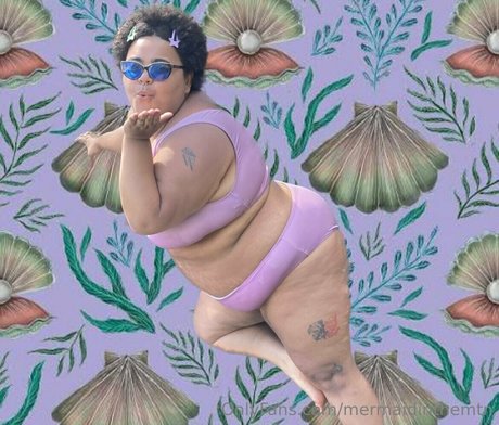 mermaidinthemtn OnlyFans Model Bilder