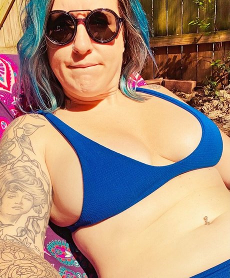 molleewaters Nacktpornos auf OnlyFans