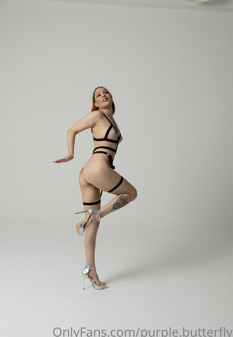 purple butterfly Nacktbilder auf OnlyFans