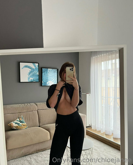 chloejanee OnlyFans Sextape