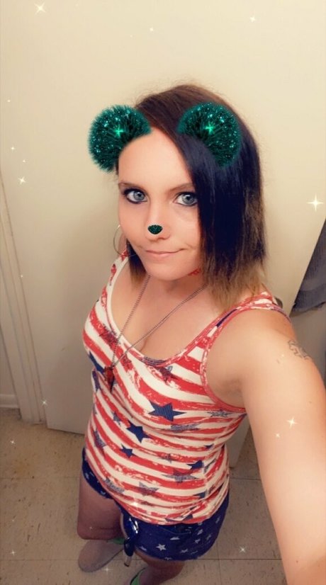 barrelbabe2020 OnlyFans Striptease