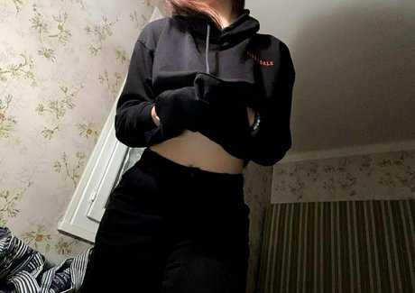 sweetanna0102 OnlyFans Sextape