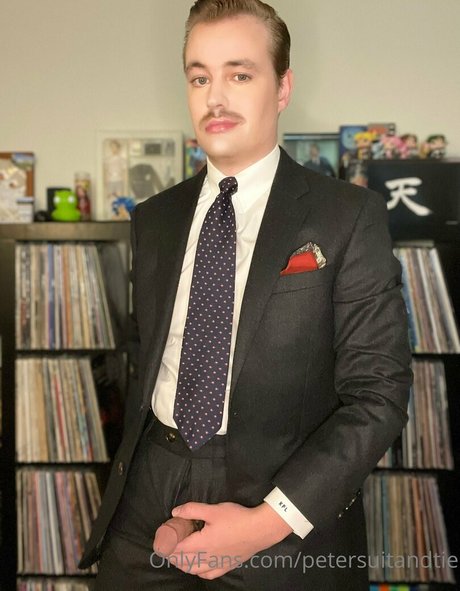 petersuitandtie Neue geleakte OnlyFans-Inhalte