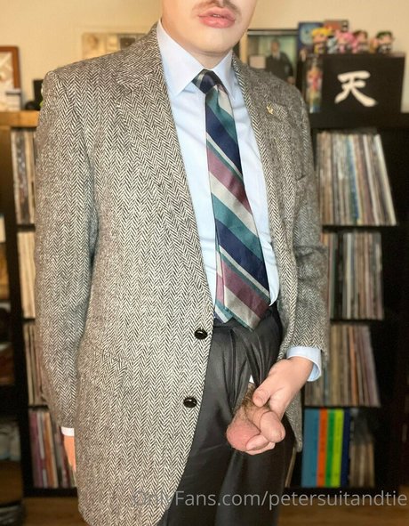 petersuitandtie OnlyFans Inhaltstyp