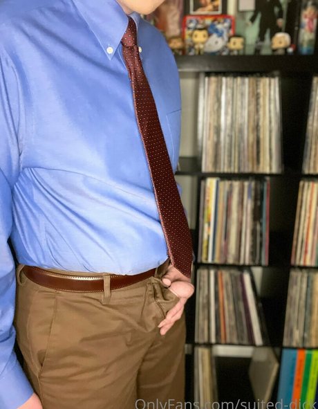 petersuitandtie OnlyFans-Leaks