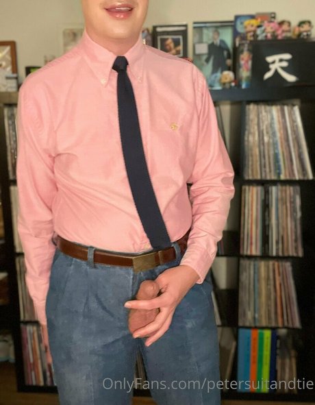 petersuitandtie Nacktbilder von OnlyFans geleakt