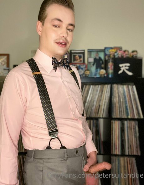 petersuitandtie OnlyFans Nacktfotos