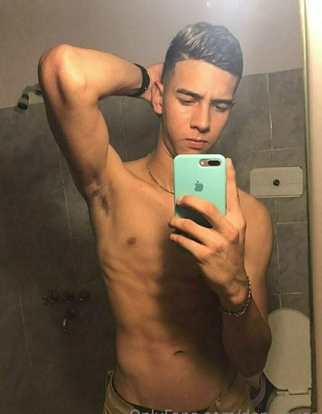 denulover Nacktbilder OnlyFans geleakt