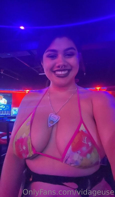 vidageuse Nacktbilder von OnlyFans geleakt