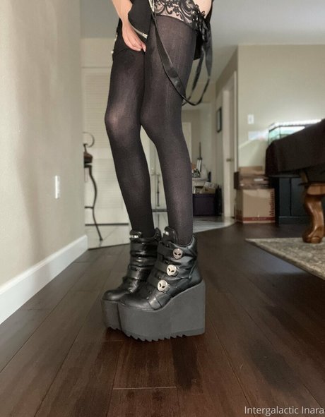 Alieninara OnlyFans Porn