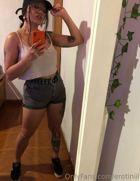 erotiniii Nacktbilder OnlyFans