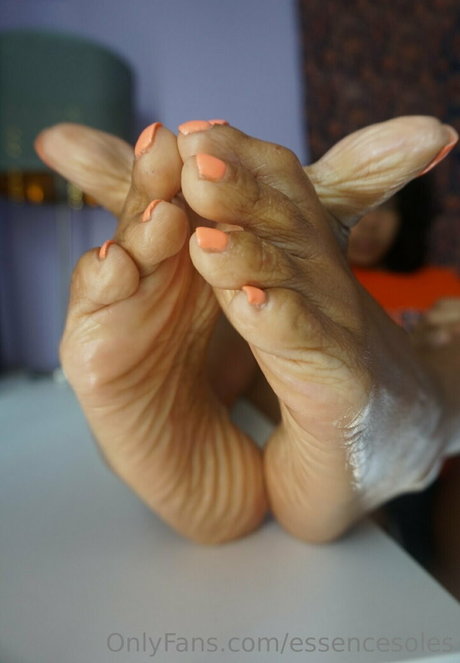 essencesoles OnlyFans-Rezensionen