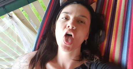 annalicia arts OnlyFans geleakte Brüste