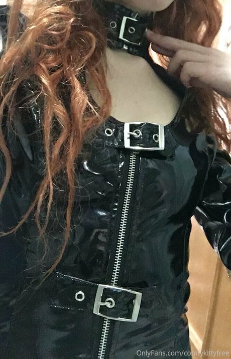 meikittyx OnlyFans nackte Brüste