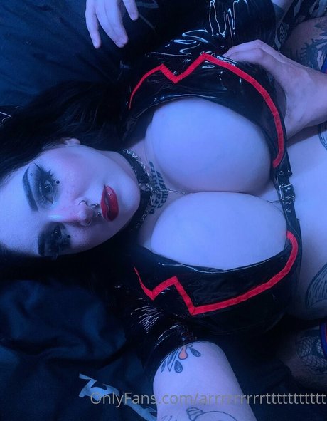 Ur E Mommy OnlyFans-Archiv