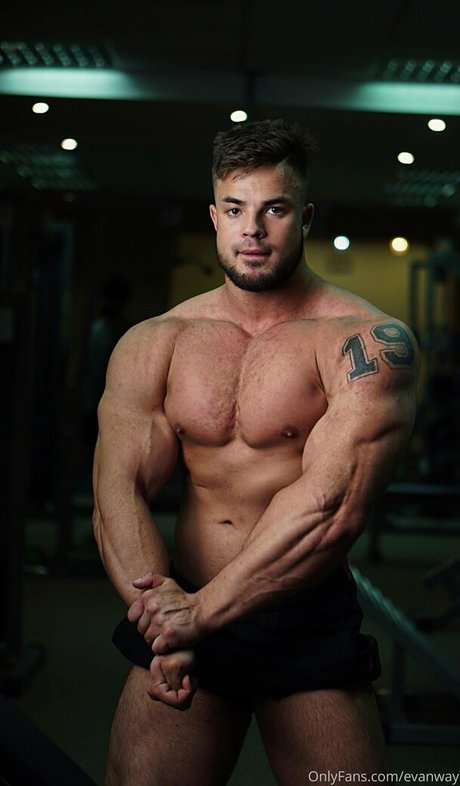 evanway OnlyFans nackte Brüste