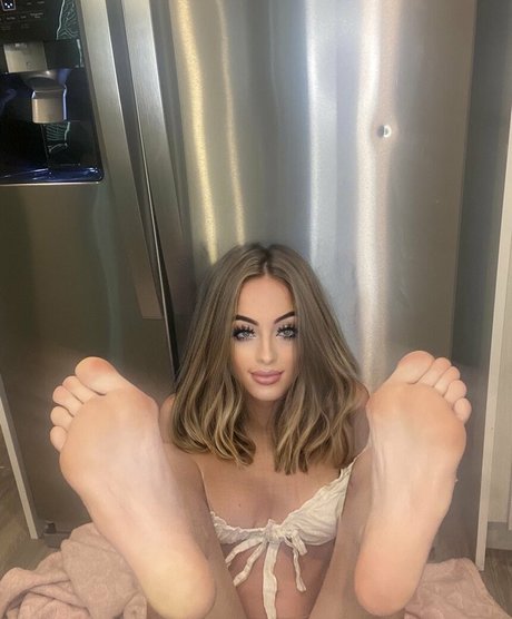 lilgirlbrookee Leaked OnlyFans Pornografie