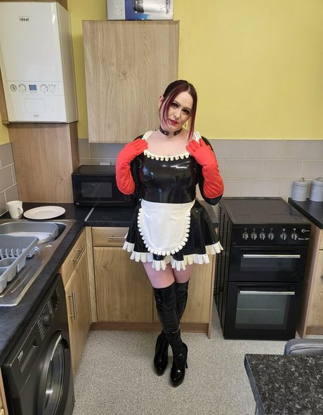 latexnikki12 Strip OnlyFans