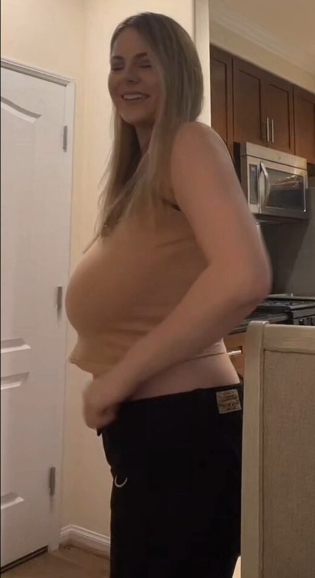 Emily V Leaked OnlyFans Bilder