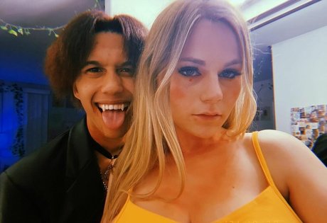 Emily V OnlyFans-Pornos